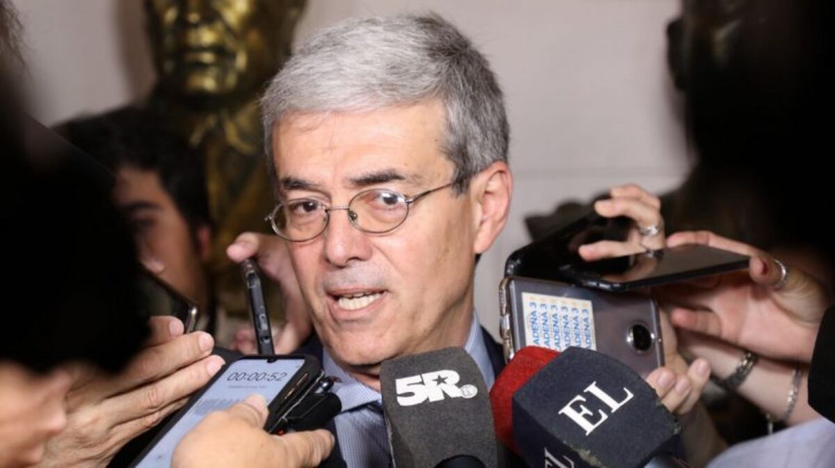 El ministro Walter Agosto y otro funcionario provincial tienen coronavirus