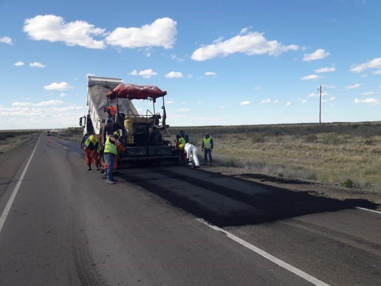 Participaron alrededor de 7 operarios de la empresa Rigel y personal de Vialidad Provincial que inspeccionó la obra.