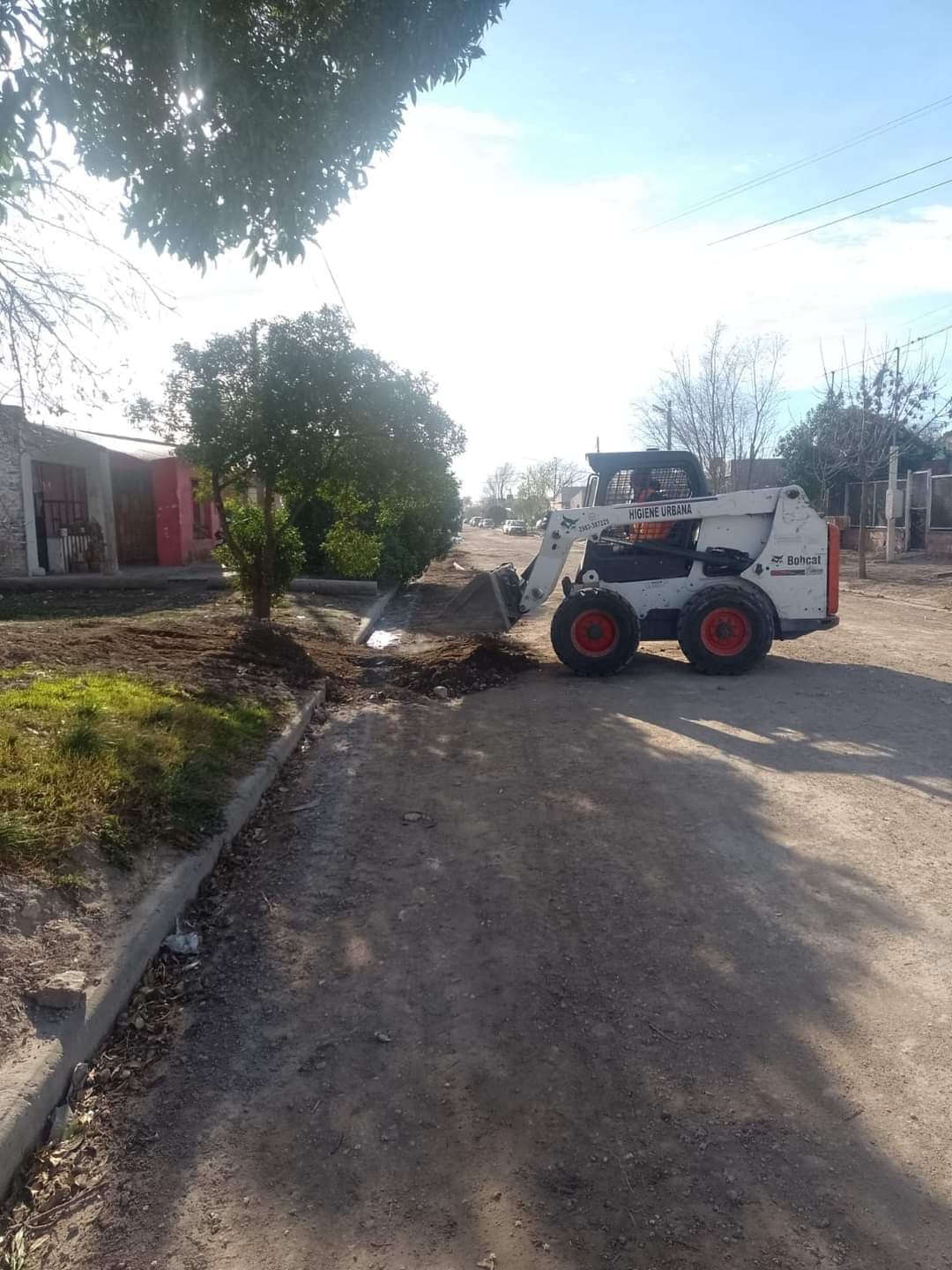 Barrios Limpios trabajo en el barrio Los Ranchos