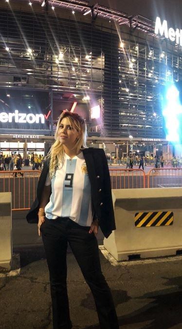 Wanda Nara alentó a Mauro Icardi en el MetLife Stadium.