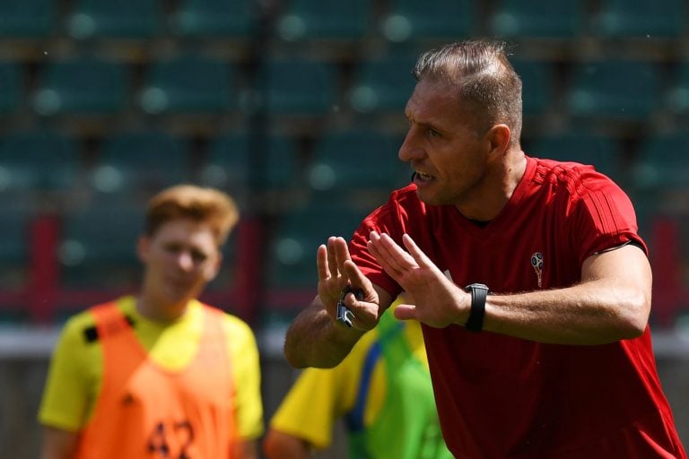 Pitana durante la sesión de entrenamiento de este martes. (Foto: AFP)