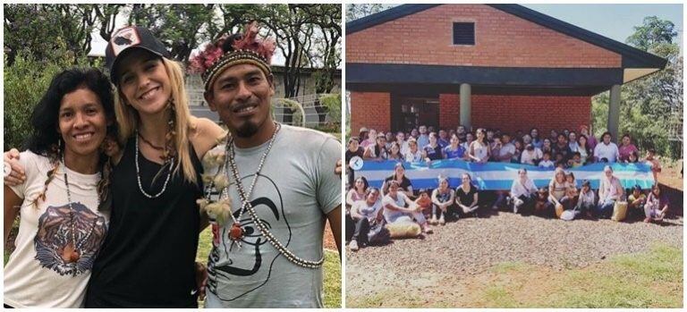 Soledad Fandiño junto a los chicos de la comunidad en Puerto Iguazú.