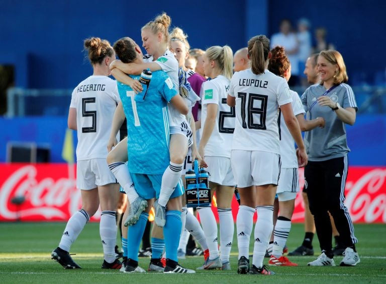 Las dobles campeonas del mundo (2003, 2007) ya pueden pensar en su duelo de octavos  (Foto: REUTERS/Jean-Paul Pelissier)