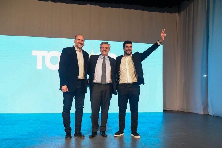 Alberto Fernández hizo campaña en el centro y norte de Santa Fe junto a Omar Perotti y Marcos Cleri. (@marcoscleri)