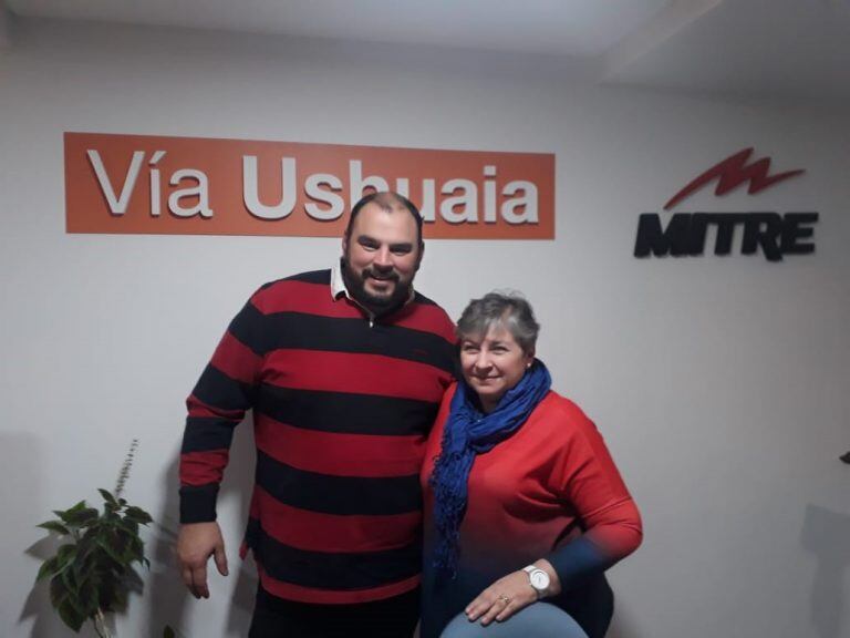 Luis Bernal junto a la Licenciada María del Valle Zúñiga