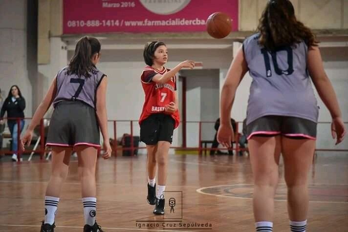 Antonella Copetti, la cordobesita de 11 años que grabó el comercial con Paulo Londra en la Terminal de Ómnibus. (Gentileza familia Copetti)