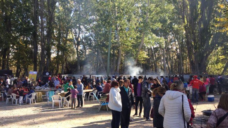 Se cuenta también con la colaboración de Bomberos Voluntarios, ambulancia para tener las medidas de seguridad correspondiente y evitar cualquier eventualidad.