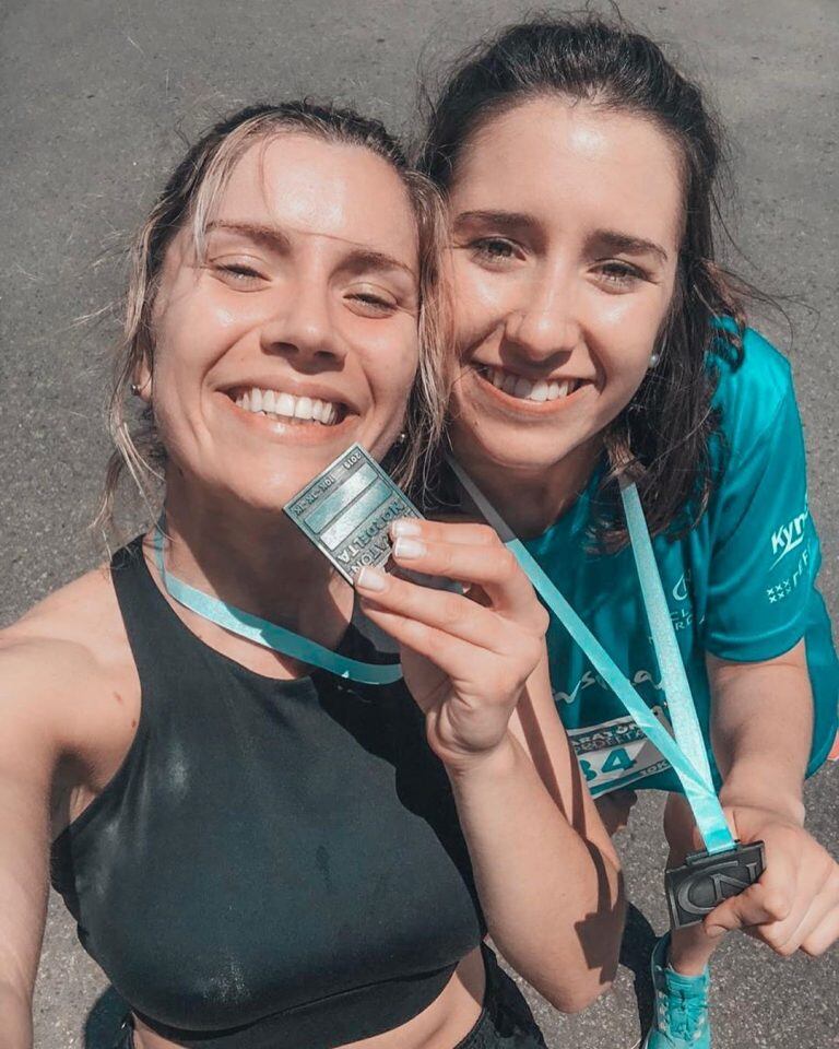 Laurita Fernández y su hermana Gabi