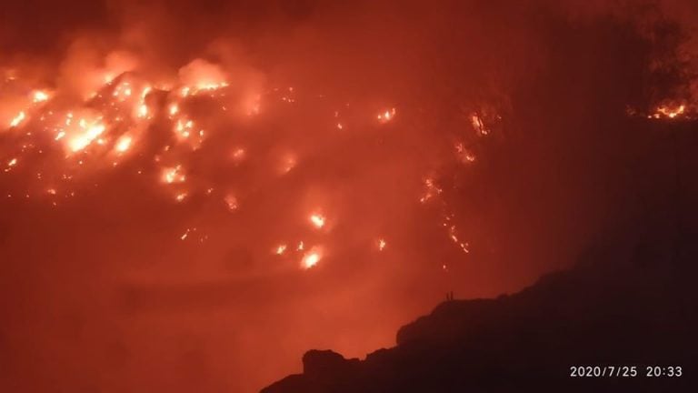 Incendio de magnitud en el basural de Arroyito