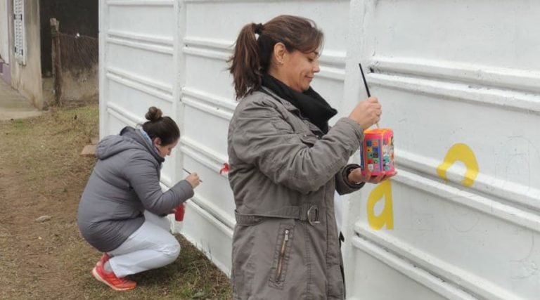 Como parte de las actividades, pintaron un mural alusivo (UNLPam)