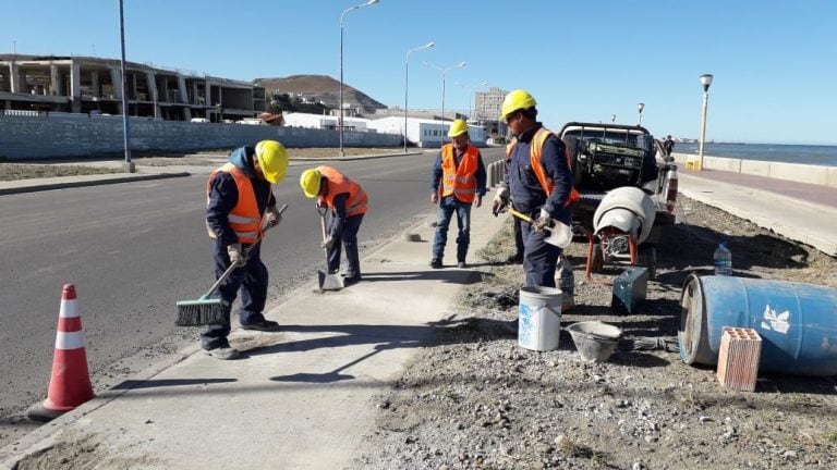 Los bolardos funcionan como una importante protección para los peatones.