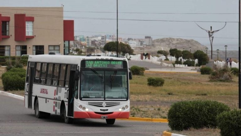 Imagen archivo\u002E Aumentó el pasaje de colectivos entre Dina Huapi y Bariloche\u002E