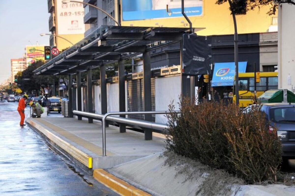 Por cuarta vez desde su inauguración reparan el Metrobús de zona norte