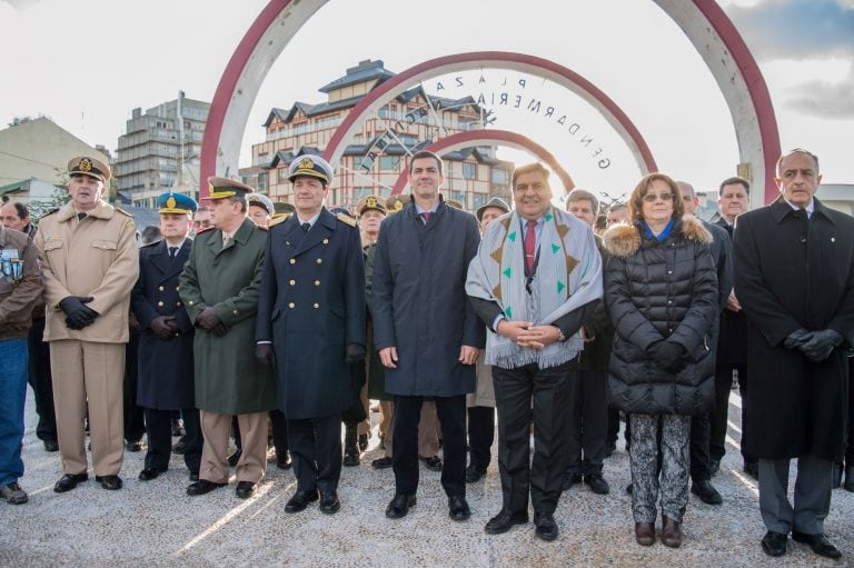 Homenaje en Plaza de Gendarmería Nacional al héroe salteño Martín Miguel de Güemes.