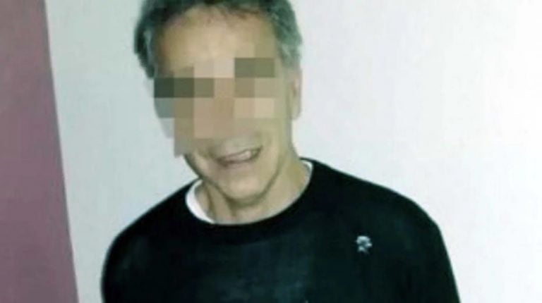 El hombre de 53 años detenido en Balvanera cuando salía de un hotel alojamiento con una chica de 14 (Web)