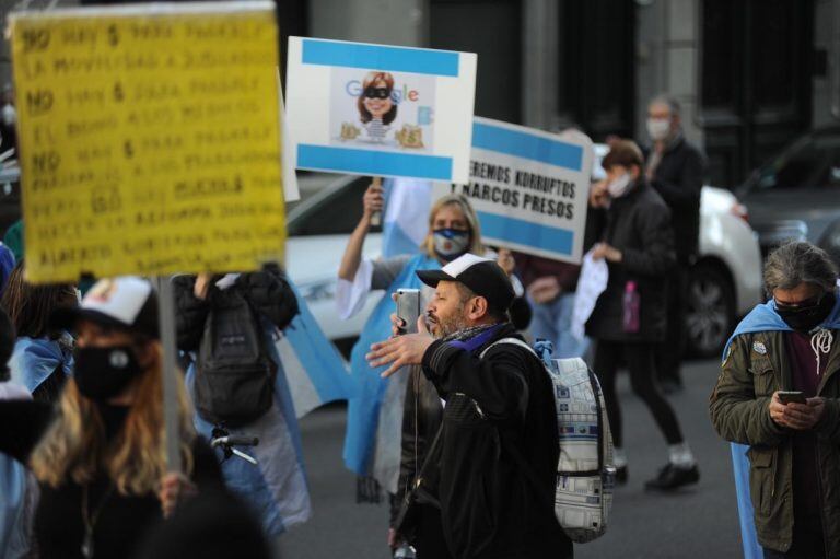 La marcha del 27A frente al Congreso. (Federico López Claro)