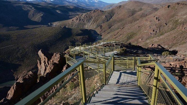 Puerta cósmica, mirador de OVNIS en Las Ovejas. Fotografía: web.