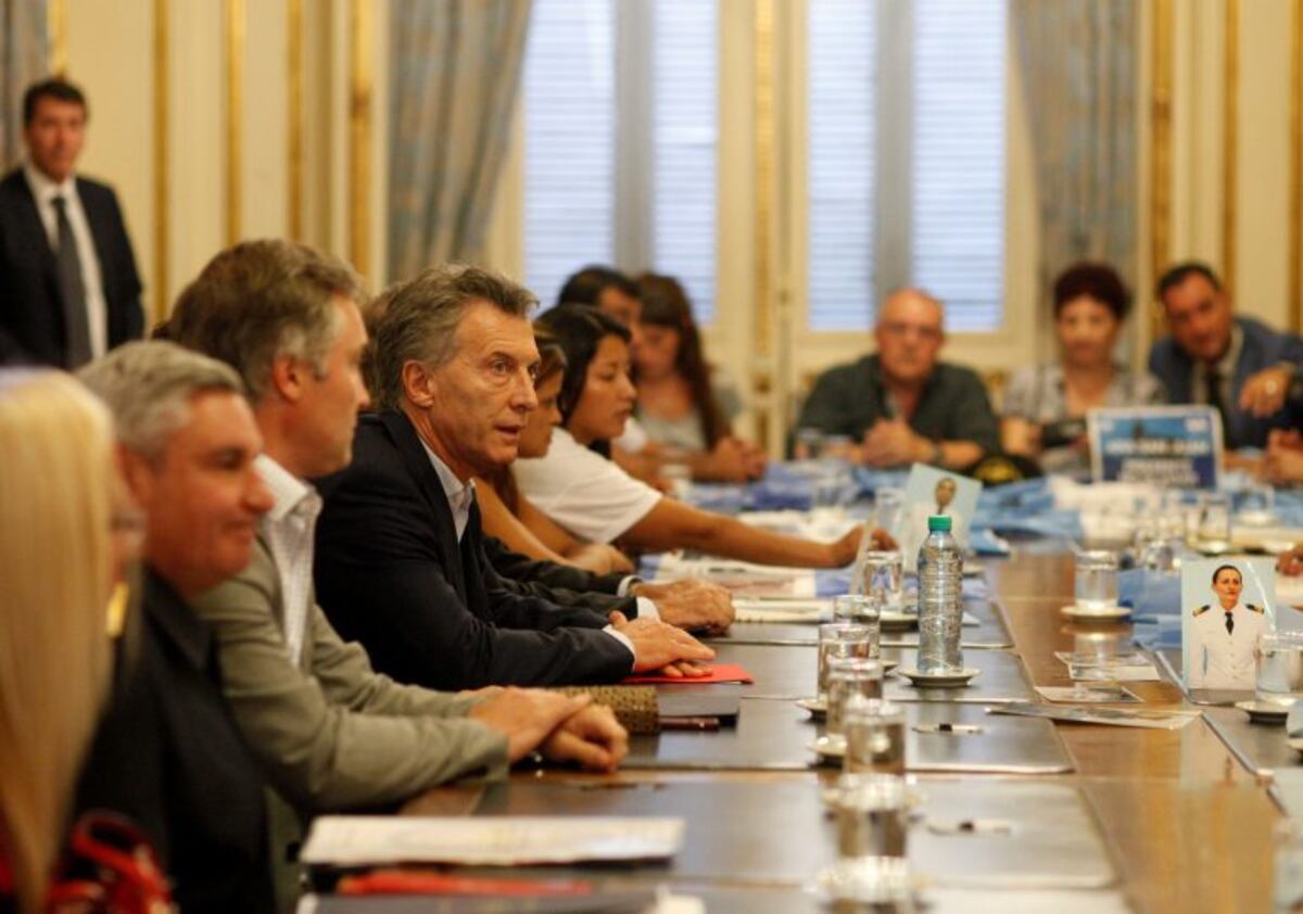 Familias de la tripulación del ARA San Juan le dejaron un pedido de informe a Macri