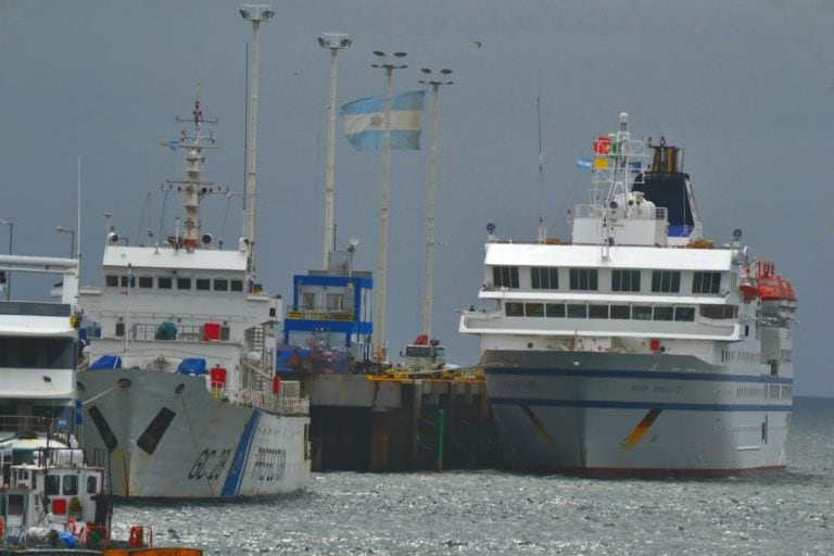 El RCGS RESOLUTE durante su reciente escala en Puerto Madryn.