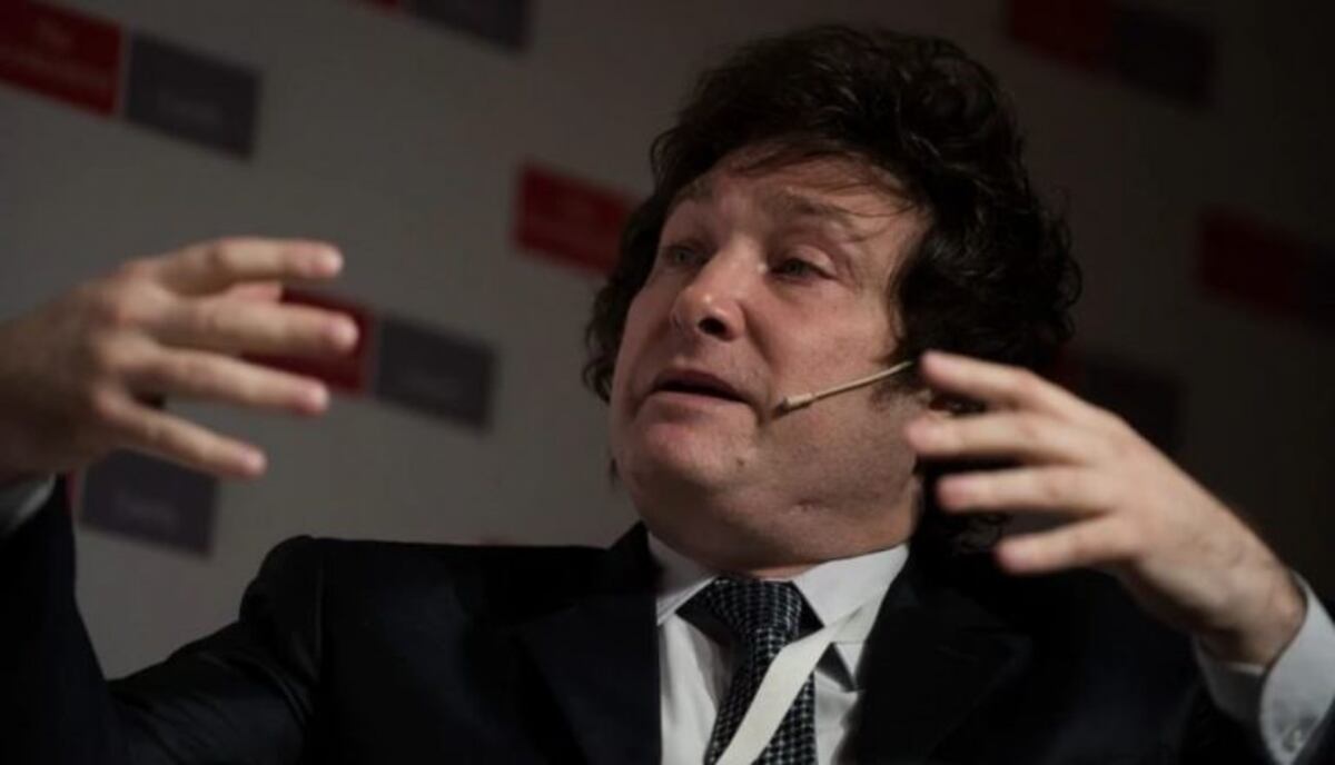 Javier Milei explicó su plan para dolarizar la economía argentina: "La inyección monetaria sería monumental"