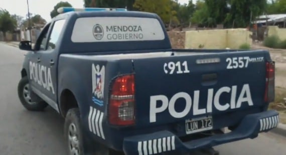 La policía le destrozó el guardabarro