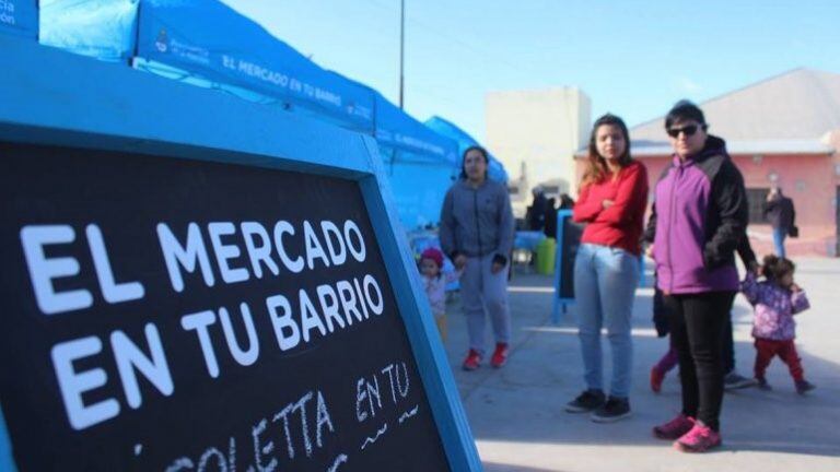 El Mercado en tu barrio abrirá los miércoles en Centenario de la provincia del Neuquén