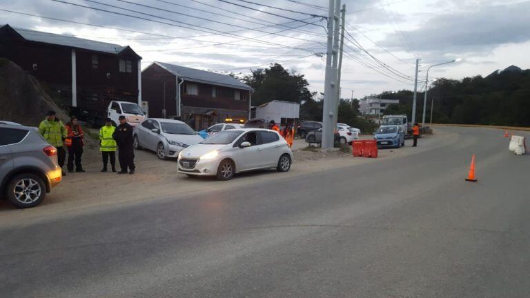 Controles de tránsito Ushuaia. Se exigirá documentación del vehículo, del conductor y se hará alcoholemia.