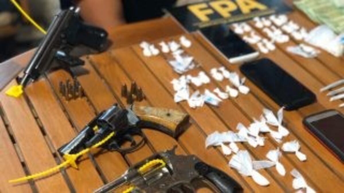 Padre e hijos vendían cocaína en Bella Vista: todos detenidos