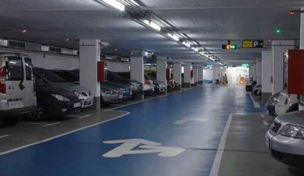 Insólito: se olvidó dónde dejó estacionado el auto y pide ayuda para encontrarlo