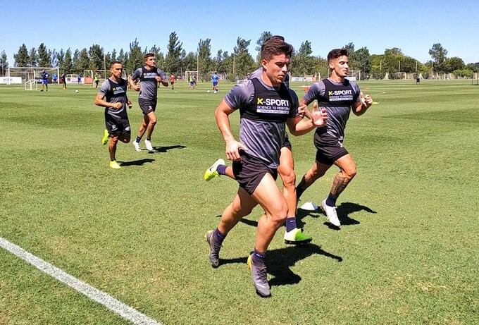 Talleres regresó a las prácticas pensando en Huracán.