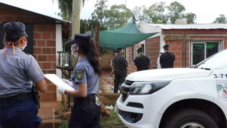 Humilde casa del Barrio Belén, donde vive la familia de la menor fallecida. Fue detenido un hombre de 58 años, pareja de su abuela. También fueron imputados los padres de la niña. (MisionesOnline)