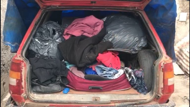 Silvia y su familia viven en un auto en Jesús María (Mas Radio)