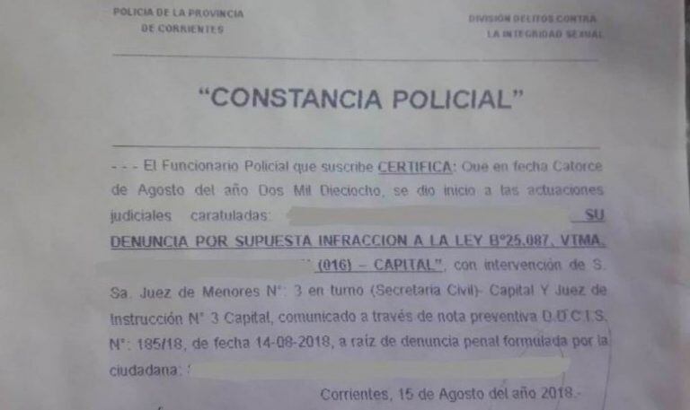 La denuncia contra un profesor del Colegio Nacional por presunto abuso sexual. (Fuente: Época)