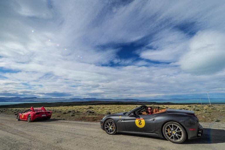 La caravana del "Cavallino Rampante" ya realizó su primera travesía en la Patagonia, el año pasado. Ahora le toca llegar a Iguazú. (TN)