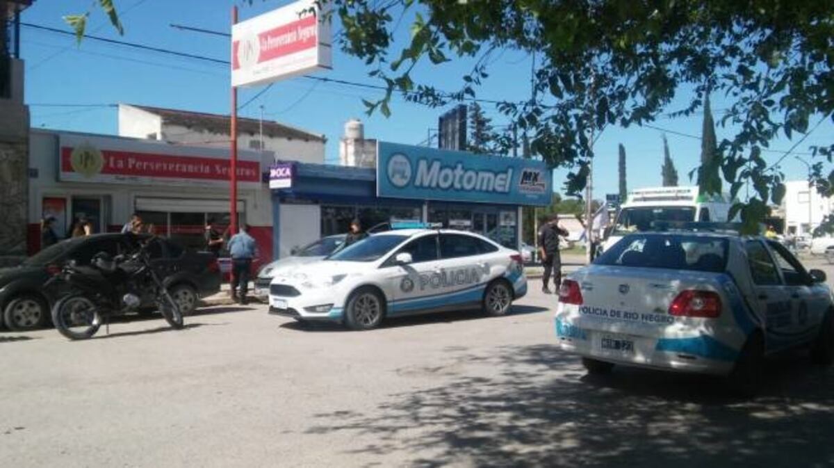 Un policía de Viedma impidió un robo en una agencia de seguros