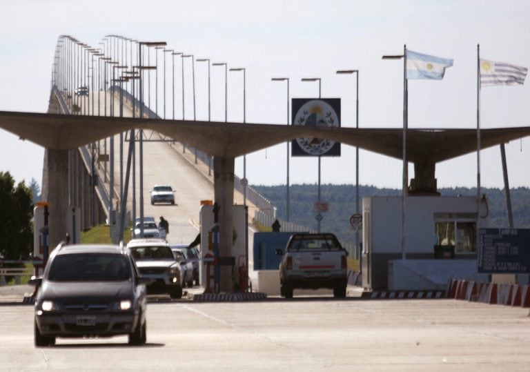 Puente General San Martín.