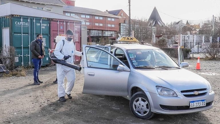 Desinfección en Ushuaia sobre predio de calle Prefectura Naval Argentina.