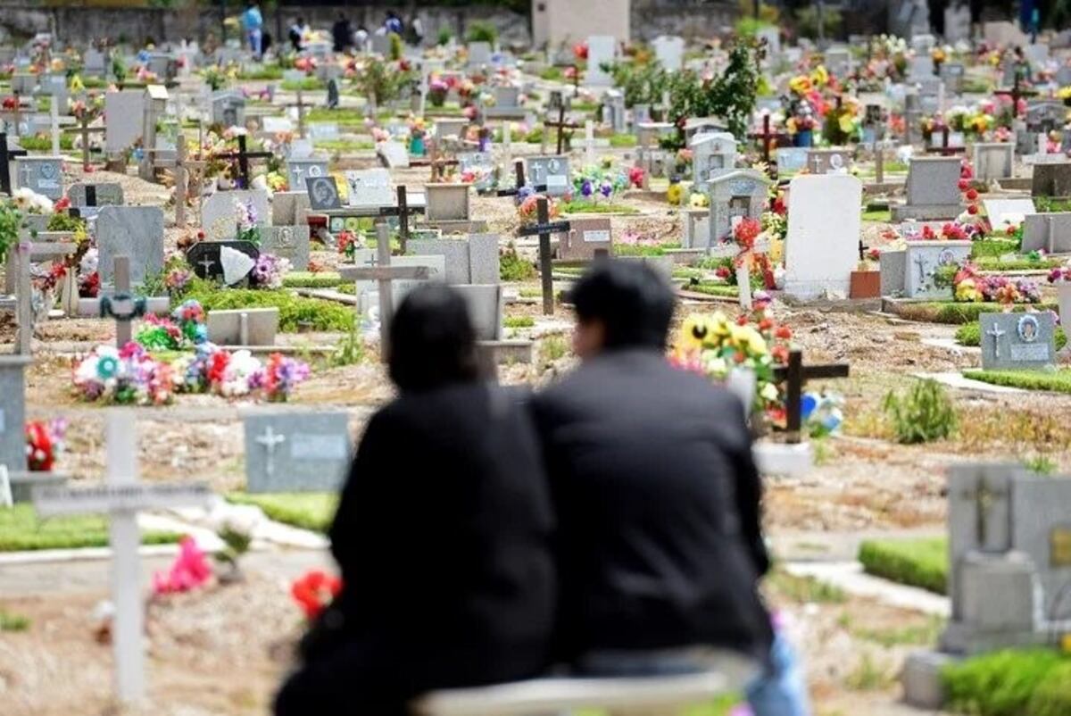 Reabren este lunes cementerios, hoteles, garajes y cine publicitario en la Ciudad