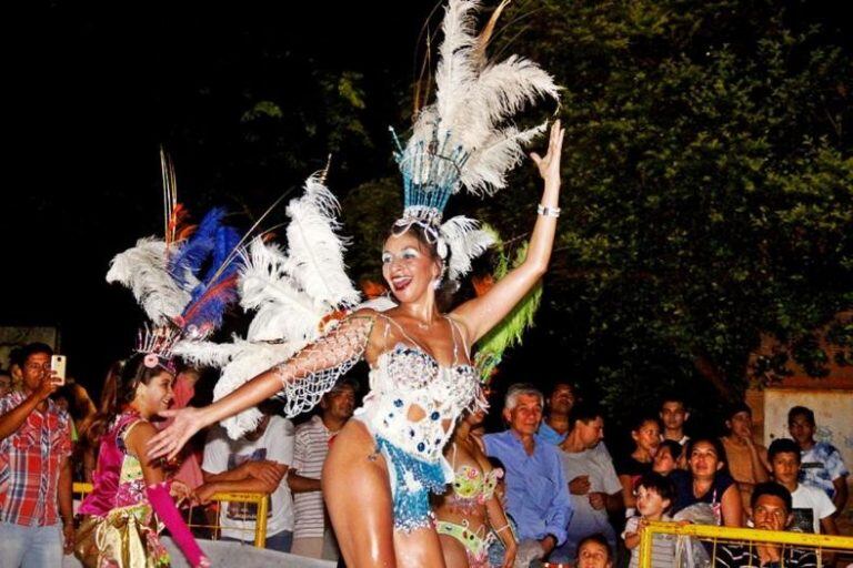 Comenzaron los carnavales en Oberá.