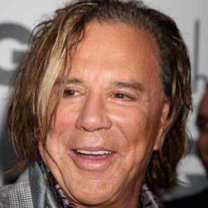 Mickey Rourke supo ser uno de los rostros más codiciados de la década de los 80 pero el abuso de cirugías estéticas lo puso en el ojo de las críticas