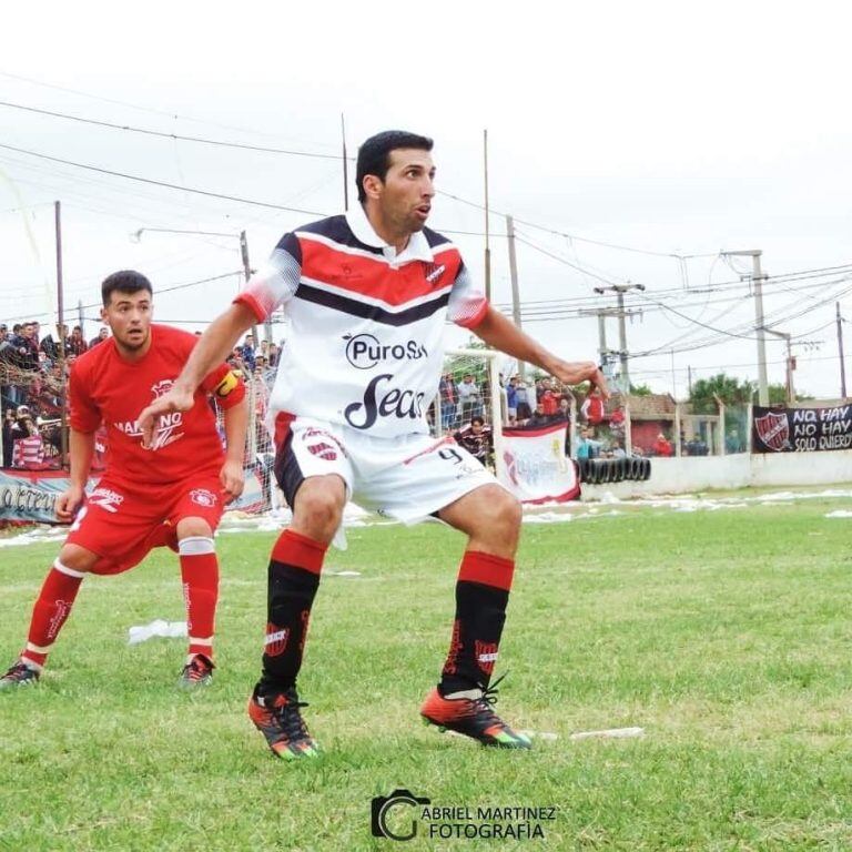 Habrá duelo de punteros en la B cordobesa de la Liga.