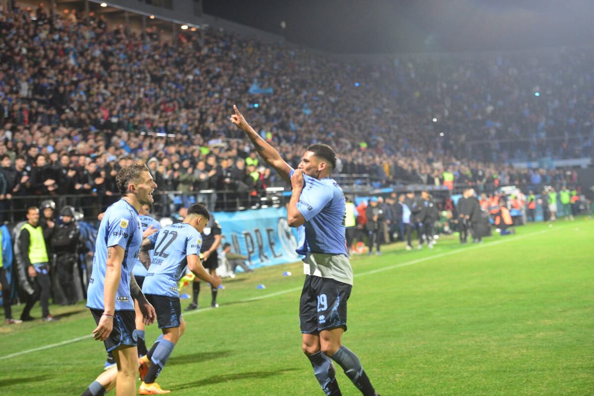 Video: gol de Franco Jara para el tercero de Belgrano, con festejo inconcluso