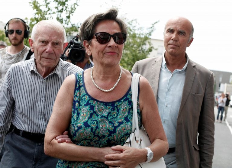 Los padres de Vincent, Viviane y Pierre Lambert (AP)