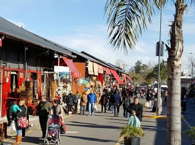 Paseo por el Puerto de Frutos