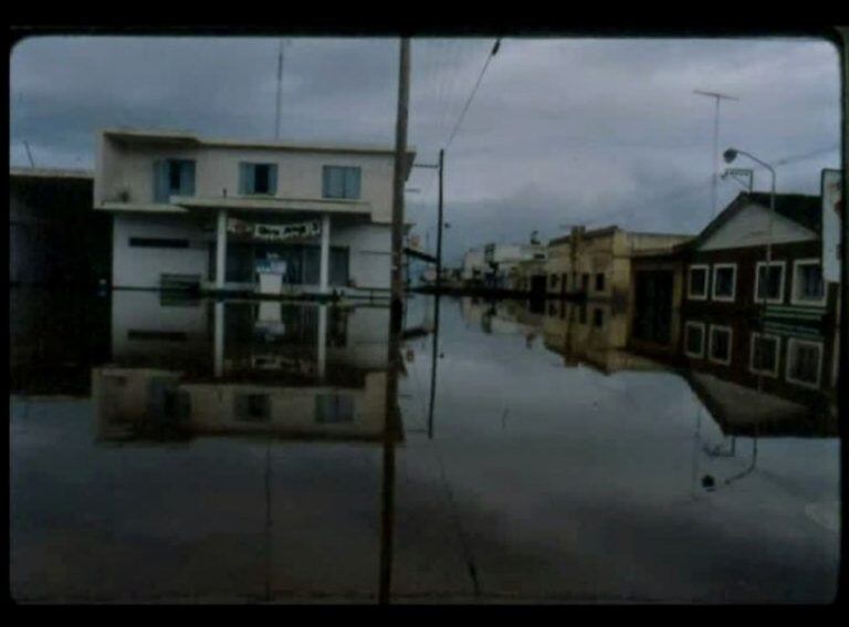 zquierda: Estación de Servicio Familia Magliano. Derecha: la Hotelera.

PH: Daniel Franco y Otho Freudemberg – Año 1979 -1983