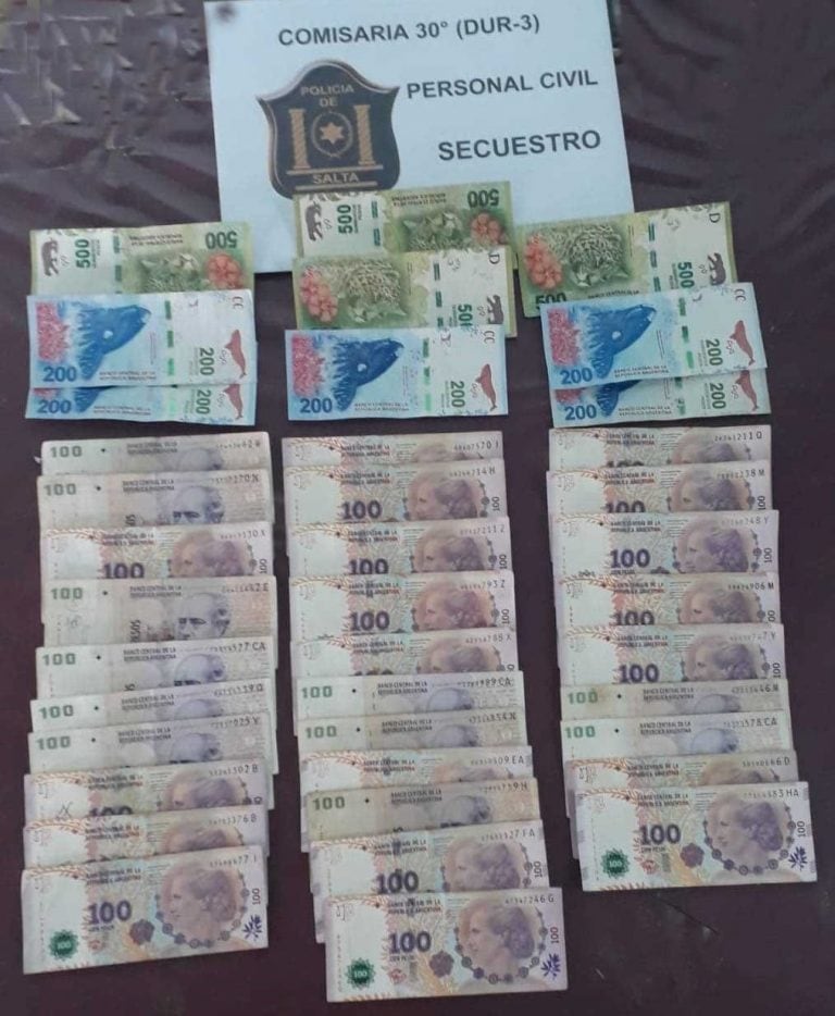 Dinero incautado a las delincuentes. (Policía de Salta)