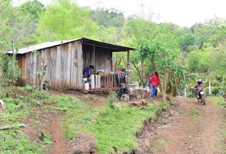 El humilde hogar donde vivía Claudia Dino junto a sus cuatro hijos. (Foto: El Territorio)