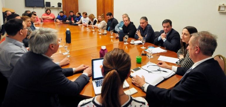 Reunión entre Gobierno y gremios