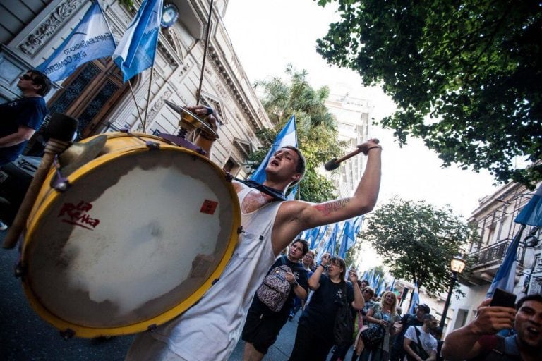 Rosario se manifestó contra los tarifazos y el desempleo