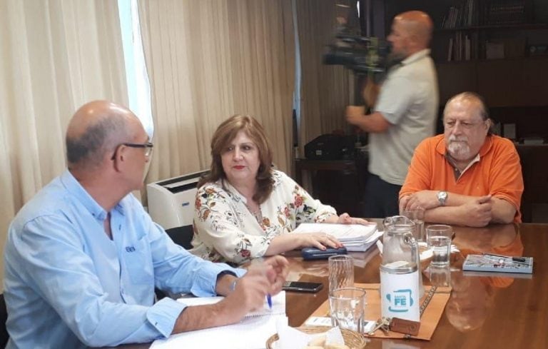 La ministra de Educación santafesina Adriana Cantero se reunió con dirigentes de Sadop. (@sadoprosario)